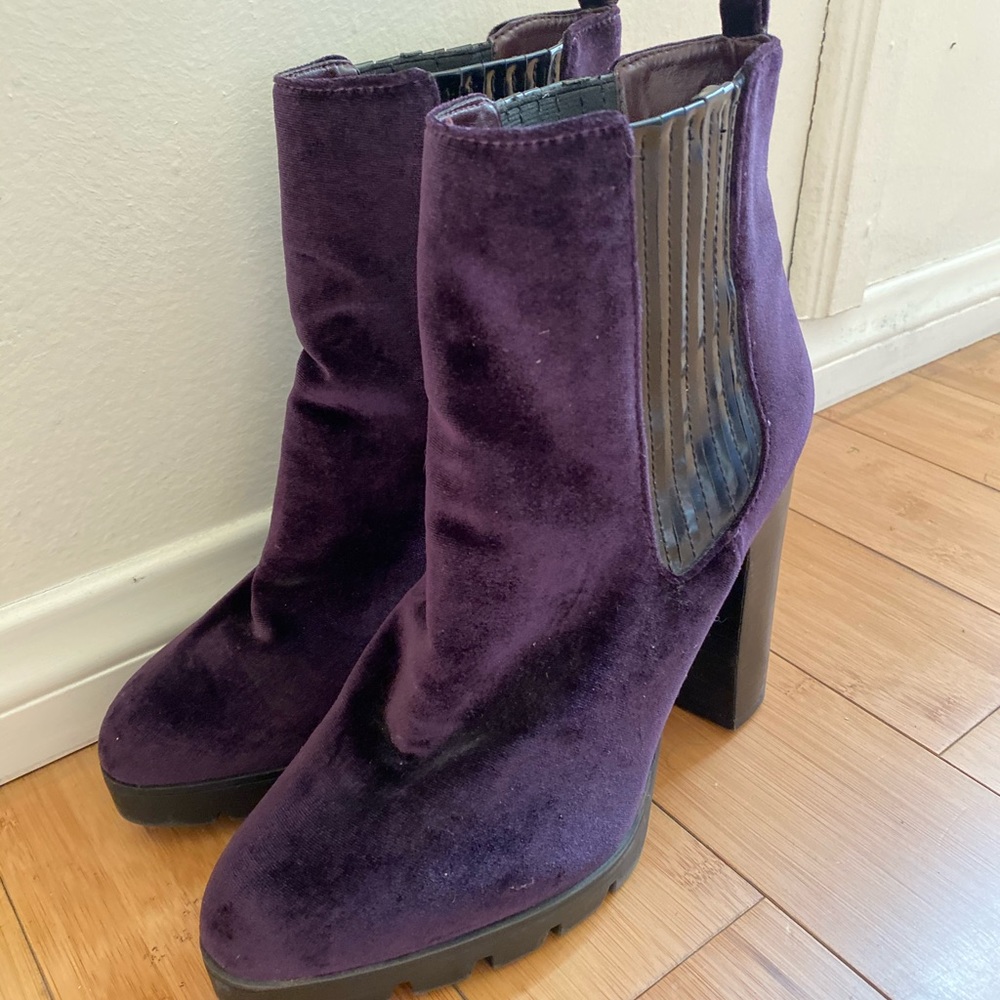LF Store Velvet Booties